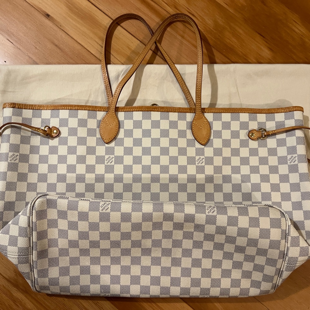 Louis Vuitton GM Neverfull Damier Azure Rose interior - - Picture 10 of 16